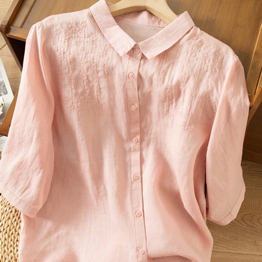 Embroidered cotton blouse M